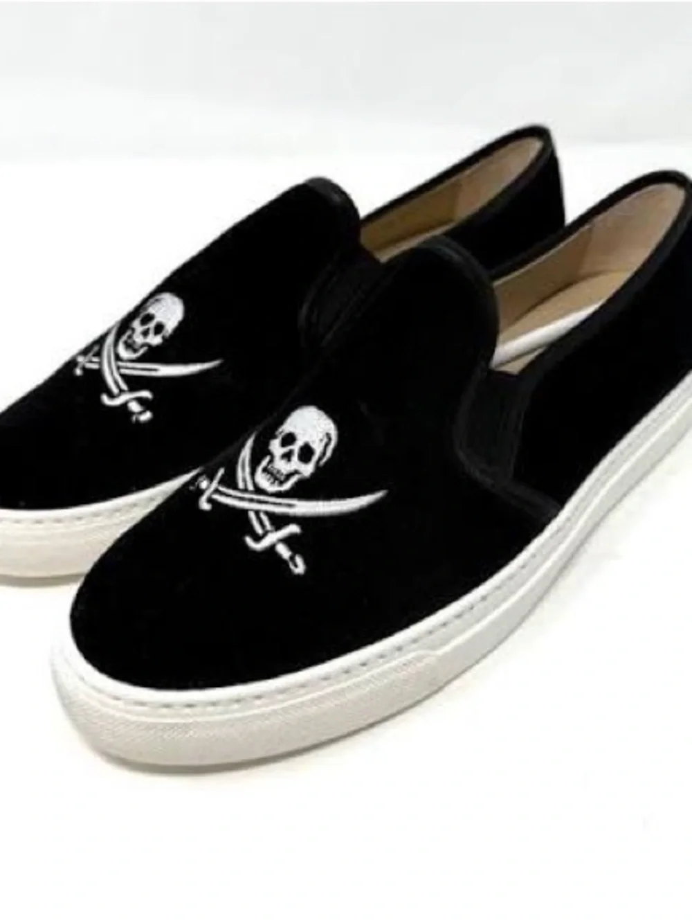 Jon Josef Slip-On Women's Sneakers with White Skull & Crossed Swords Embroider